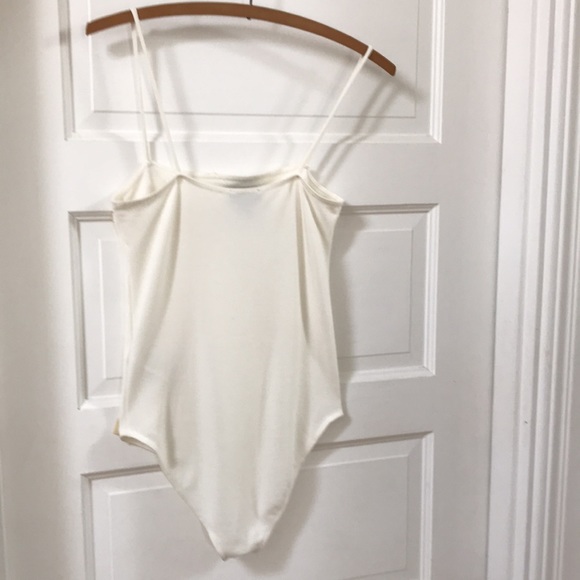 New with tags TOPSHOP Sz 8 body suit. Spaghetti straps warm white snap crotch - Picture 5 of 8